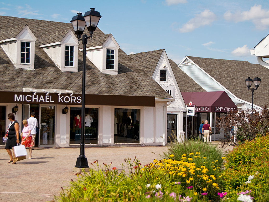 woodbury commons timberland outlet