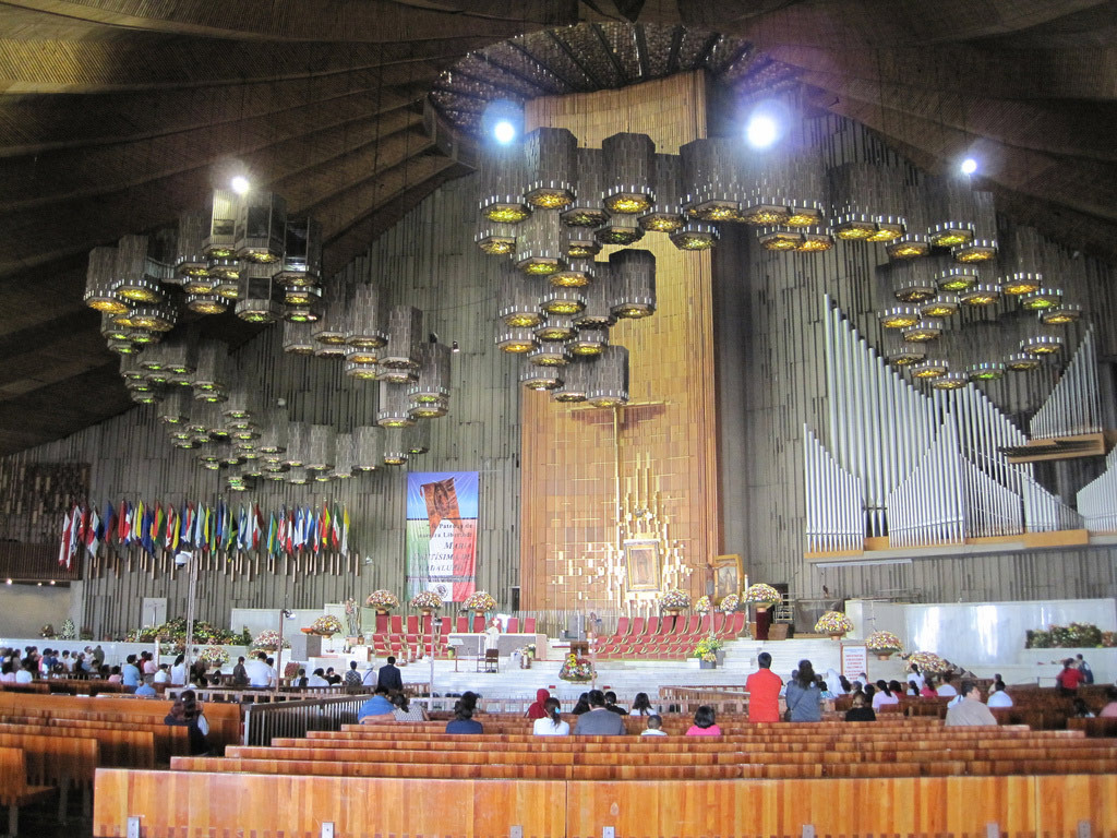 Teotihuacan Pyramids, Guadalupe Shrine and Tlatelolco Tour - Mexico City