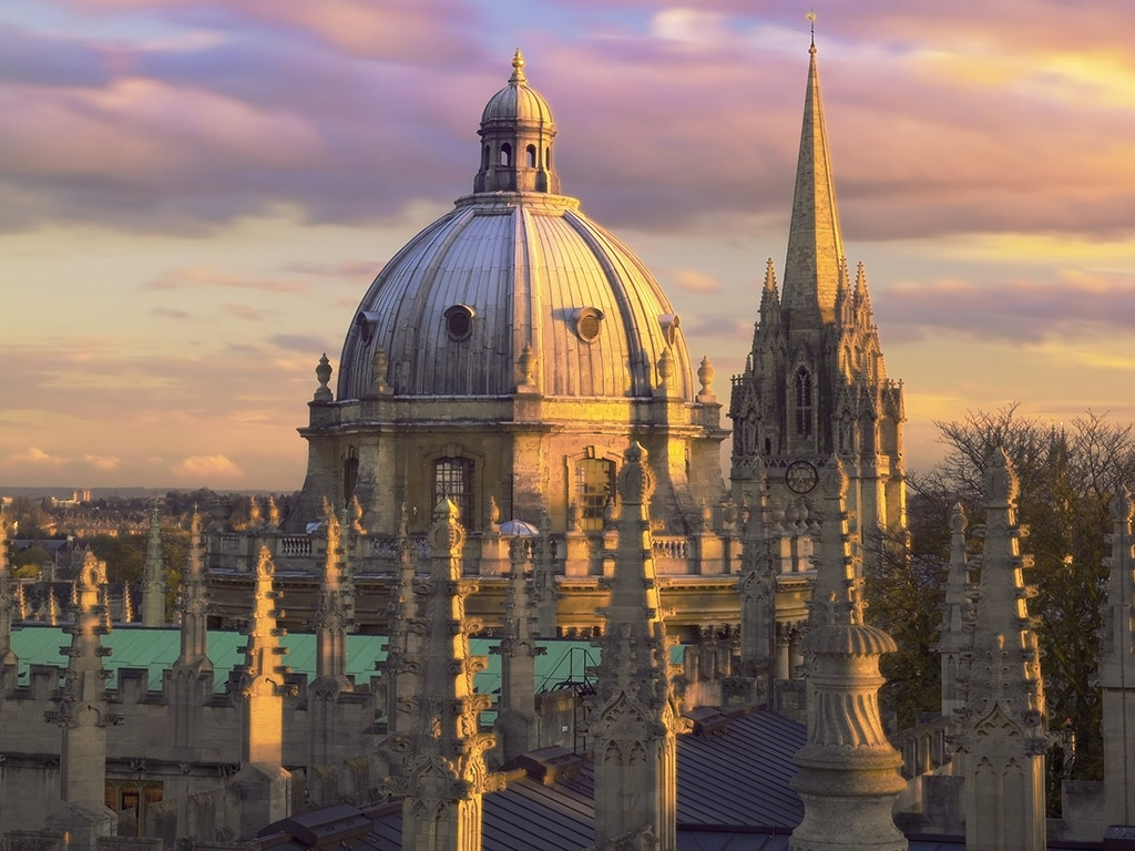 Oxford, Stratford, Cotswolds and Warwick Castle Tour