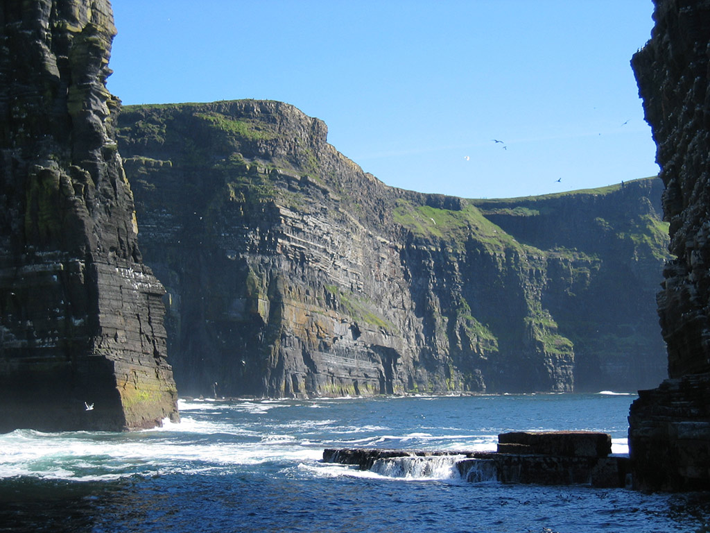 The Cliffs of Moher, Bunratty Castle, Burren and Galway Bay - Full-Day Rail Tour - Dublin