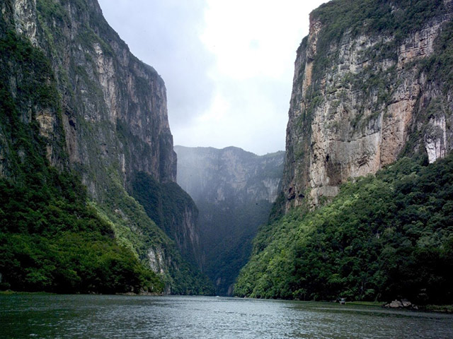 Cañon Sumidero-Chiapa Corzo from San Cristobal