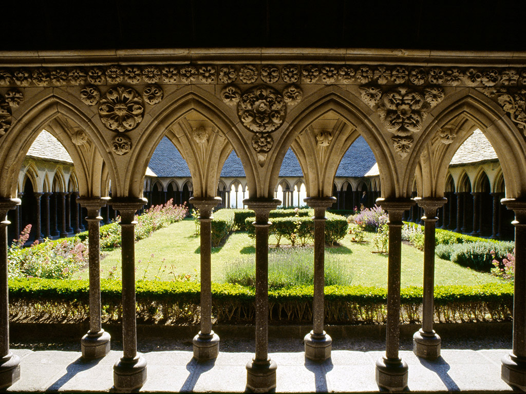 Mont Saint-Michel Audio-guided Tour - from Paris