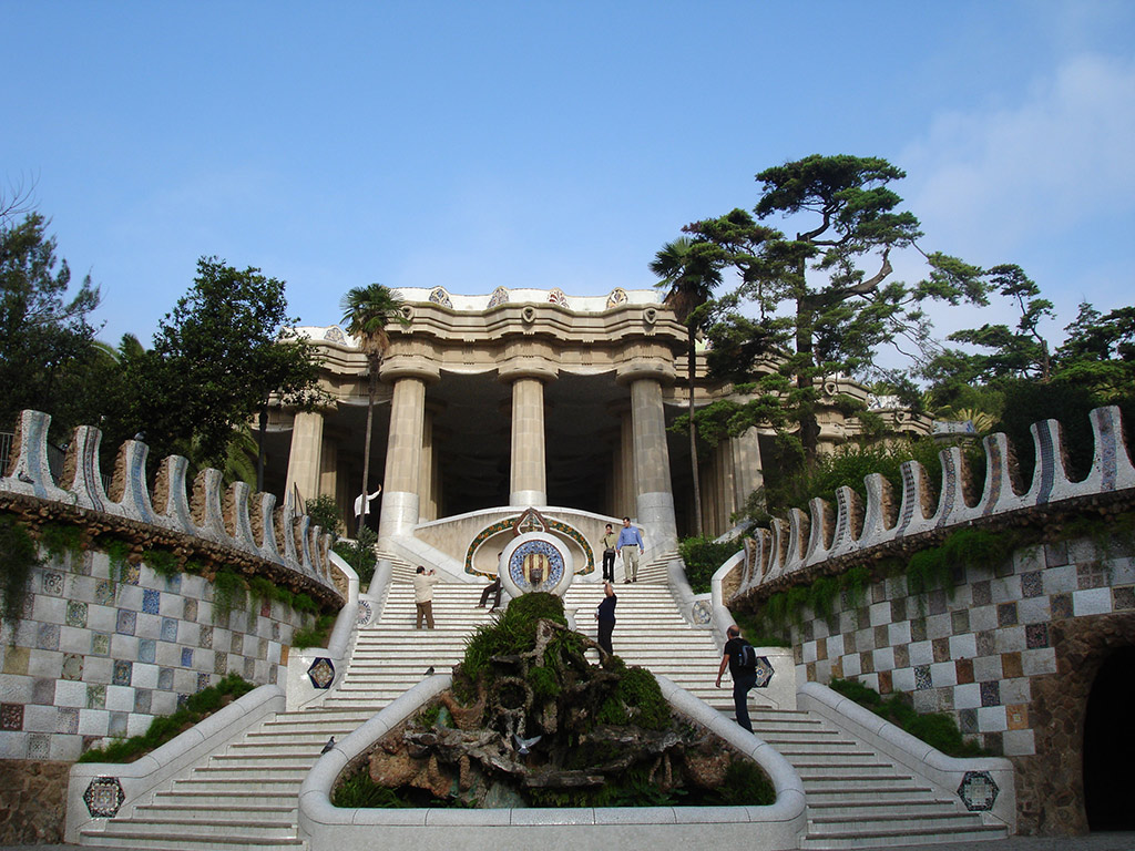 Gaudí Architecture: Park Güell Walking Tour