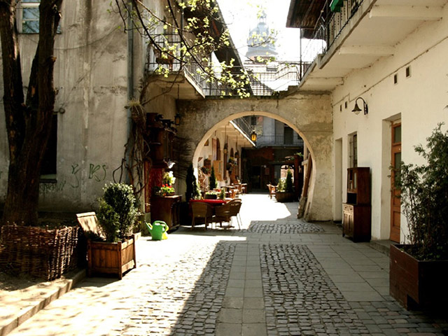Kazimierz Jewish District and Schindler's List - Half-Day Private Tour