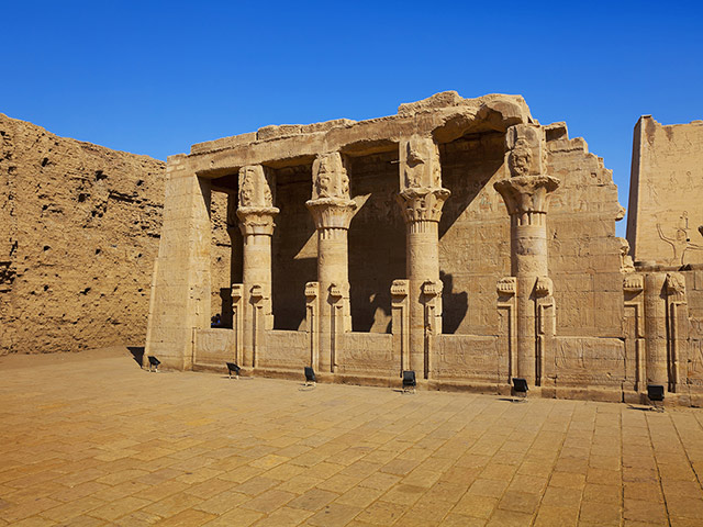 Visit the Temples of Esna and Edfu - Half-Day Tour