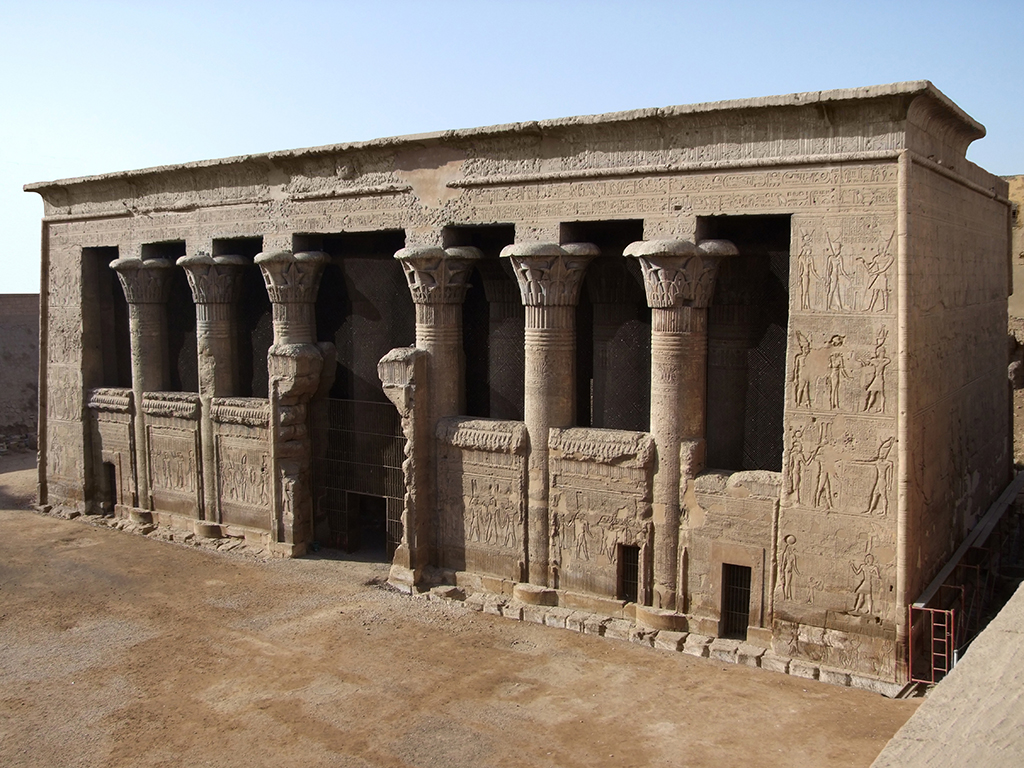 Visit the Temples of Esna and Edfu - Half-Day Tour - Luxor