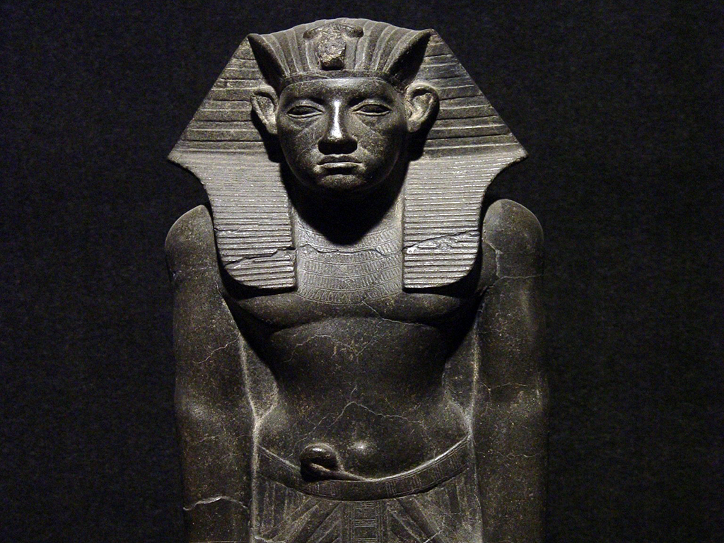 Luxor Museum - Half-Day Tour