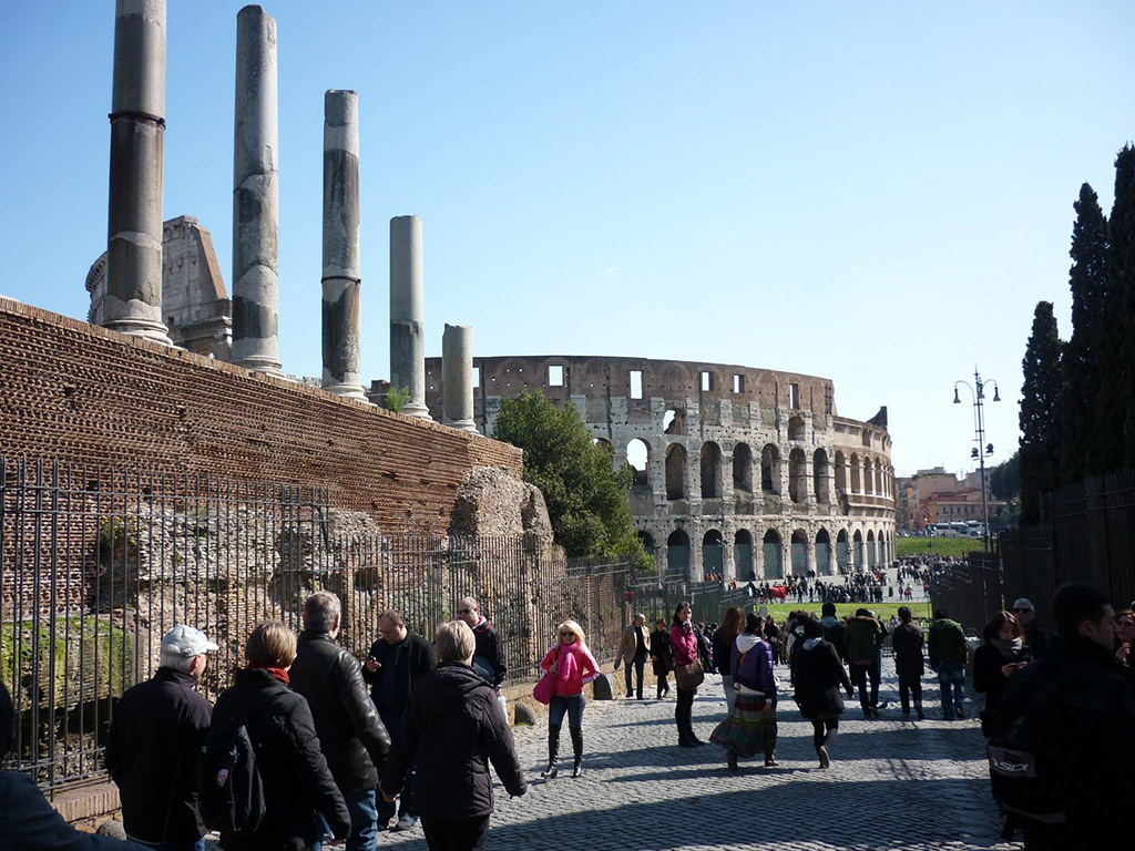 Colosseum, Roman Forum and Palatine Hill - Walking Tour - Rome