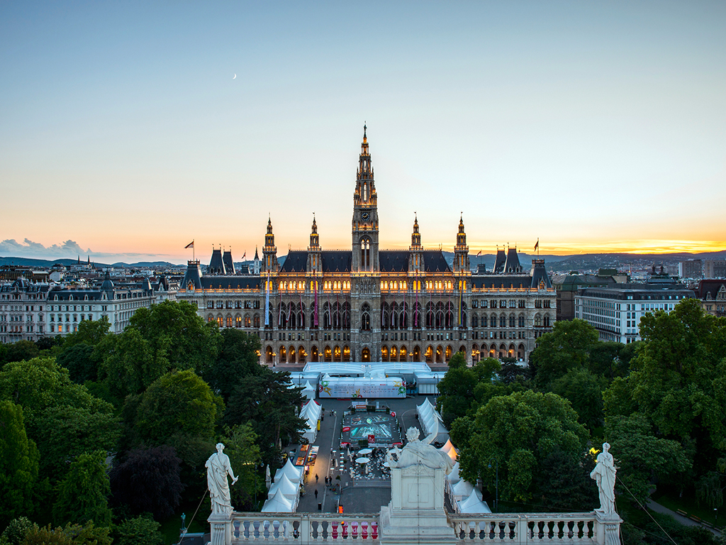 Panoramic Sightseeing Bus Tour at Night