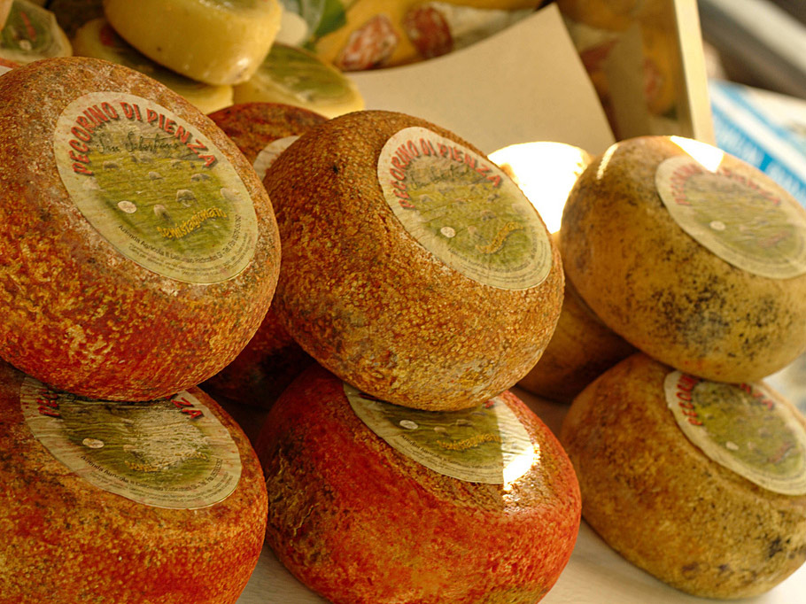 Tuscan Countryside with 3-Course Lunch and Wine Tasting - Full-Day Tour