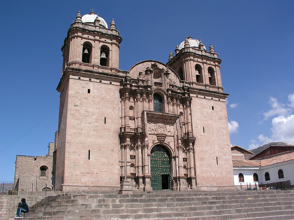 Discover Cusco City and Nearby Archaeological Sites