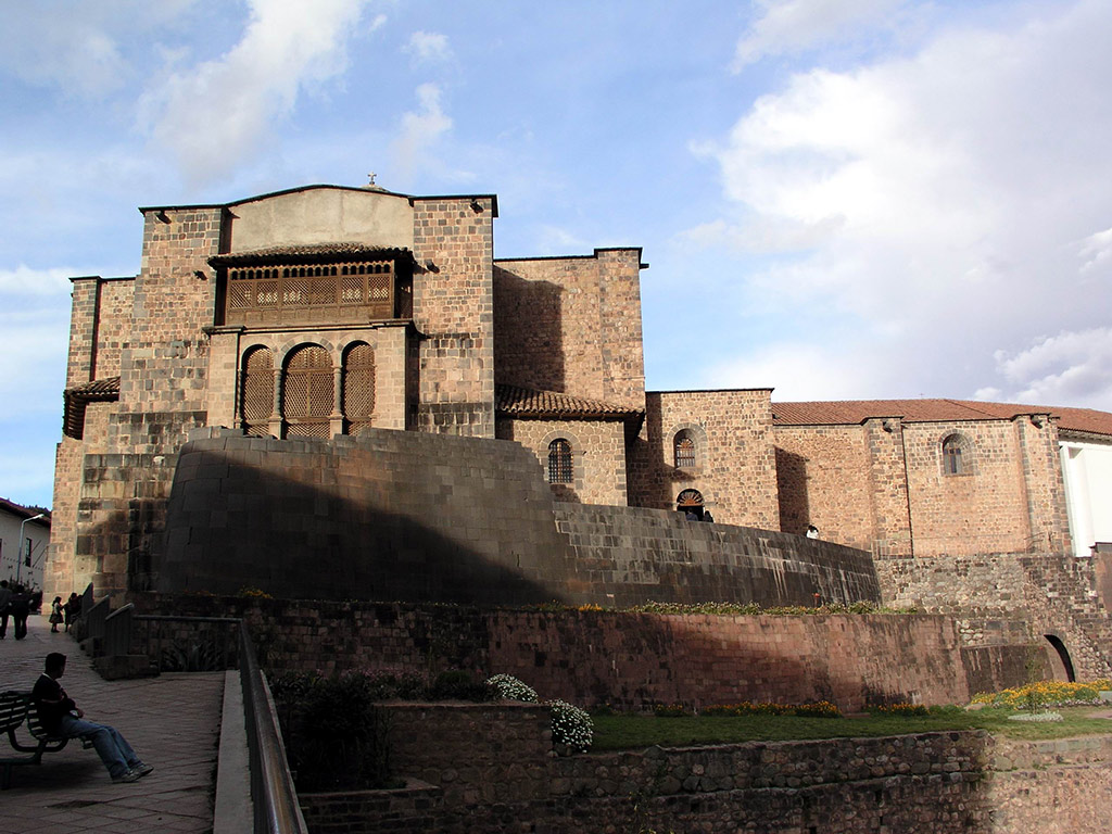 Discover Cusco City and Nearby Archaeological Sites