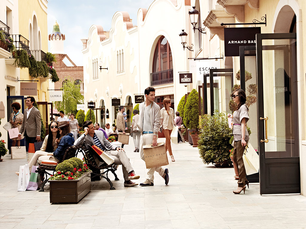 La Roca Village - Shopping Experience - Barcelona