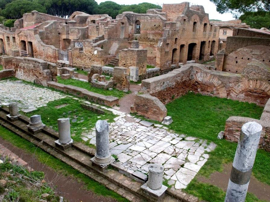 Ancient Ostia by Train