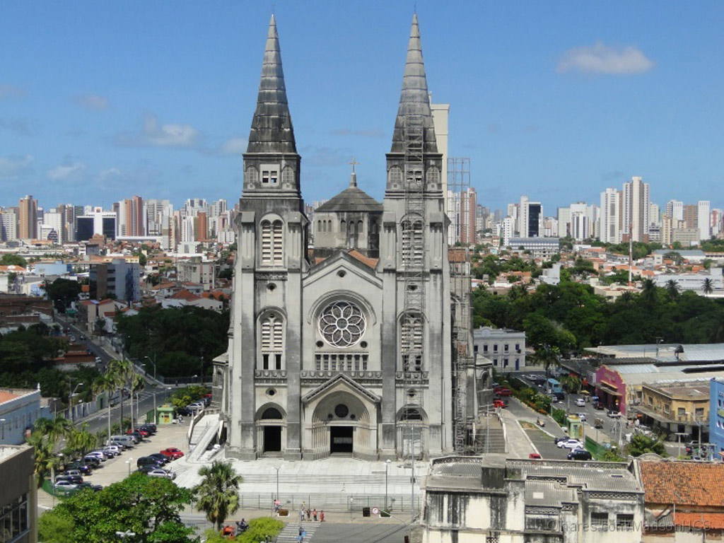 Fortaleza City Tour with a Visit to Cumbuco Beach - Full-Day Tour