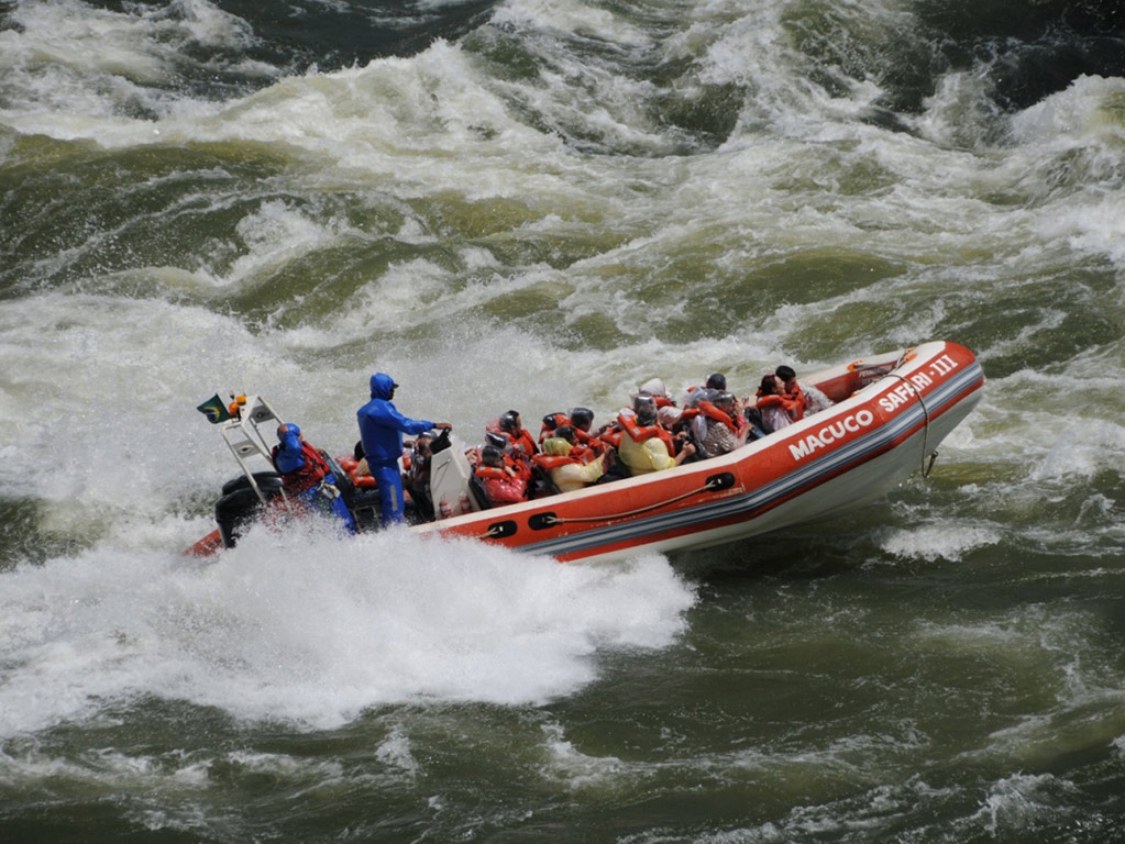 Macuco Floating Safari - Iguazu Falls