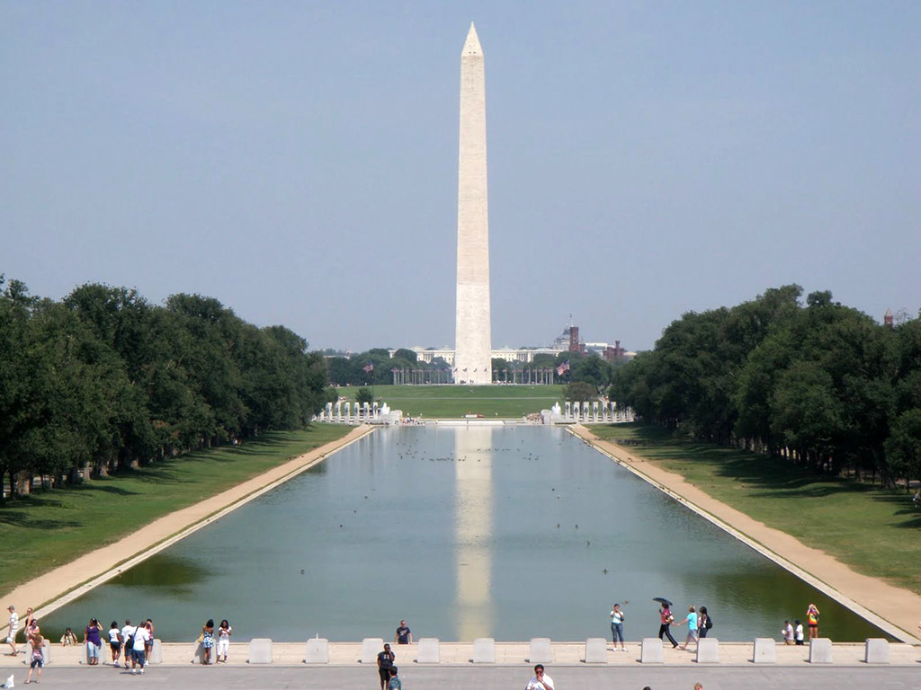 National Mall and Monuments Electric Car Tour - Washington D.C.