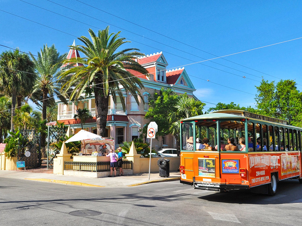 Old Town Trolley