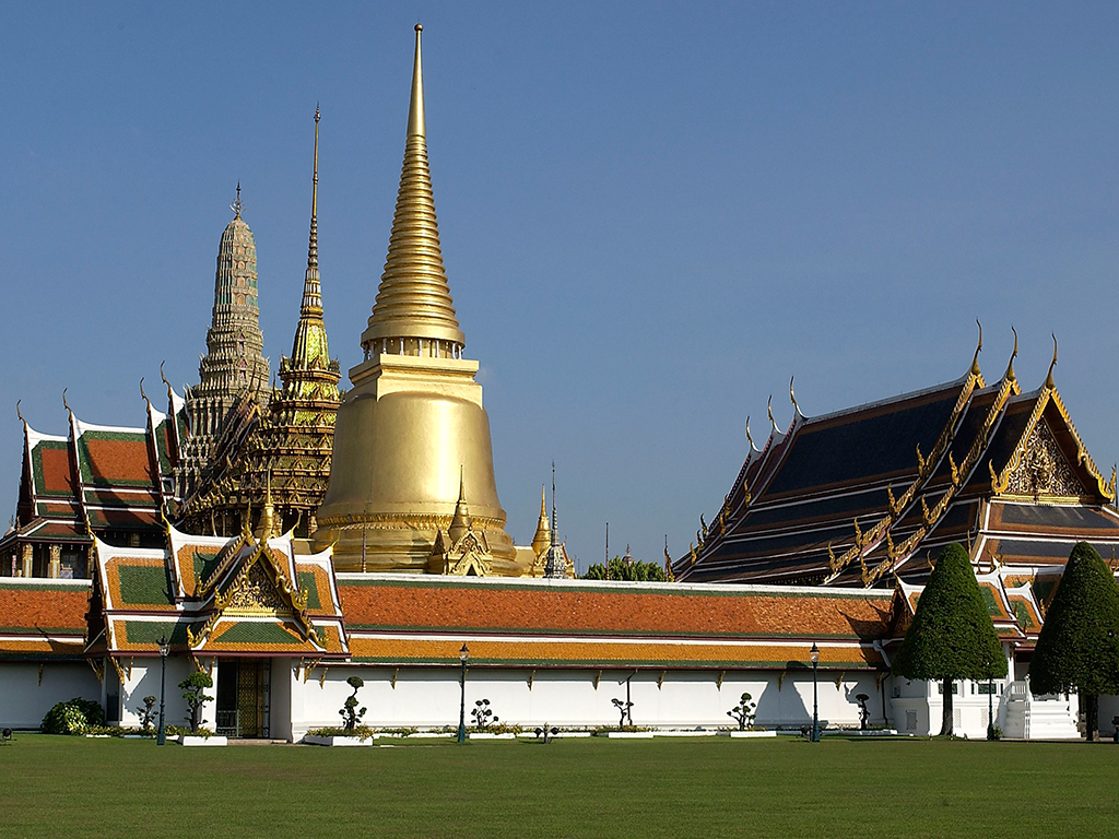 Royal Grand Palace And Bangkok Canals with Transfer - Half-Day Tour