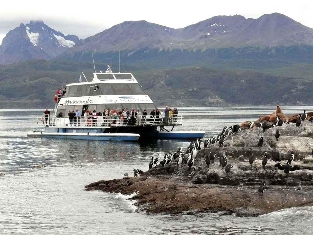 Beagle Channel, Shared Service. - Ushuaia