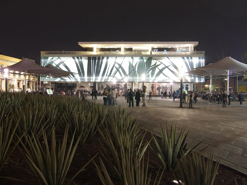 Garibaldi Tour and Mexican Folk Show - Mexico City