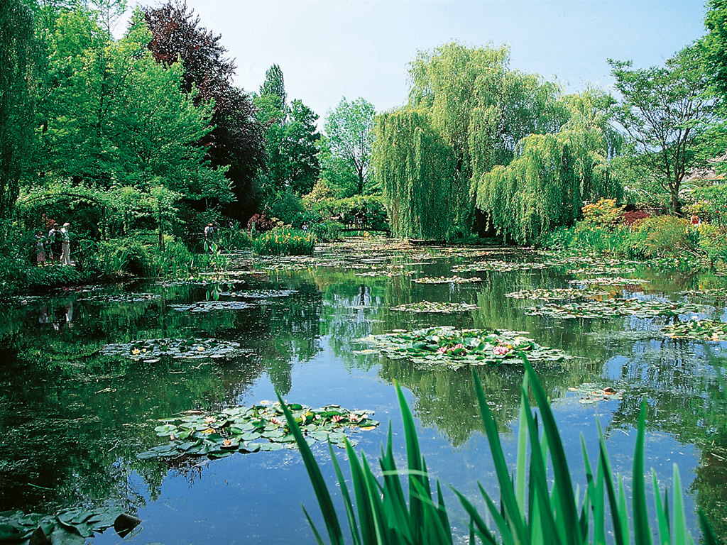 Giverny Monet's Gardens - Half-Day Tour