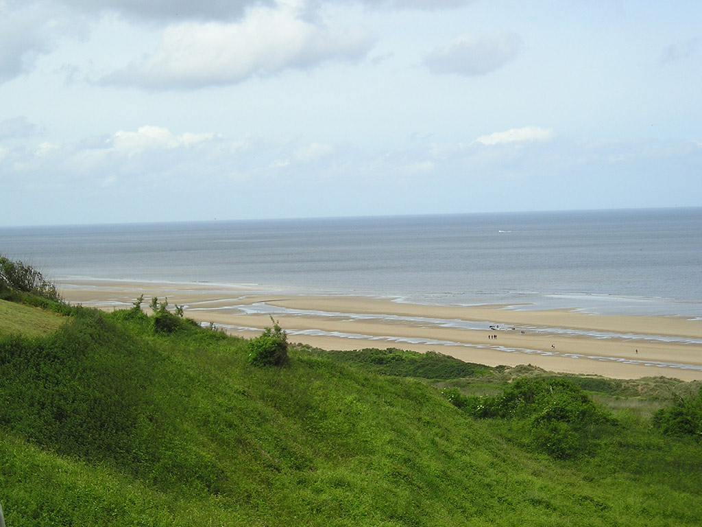 All Day Guided Tour of the D-Day Landing Beaches in Normandy - Small group with Lunch - Paris
