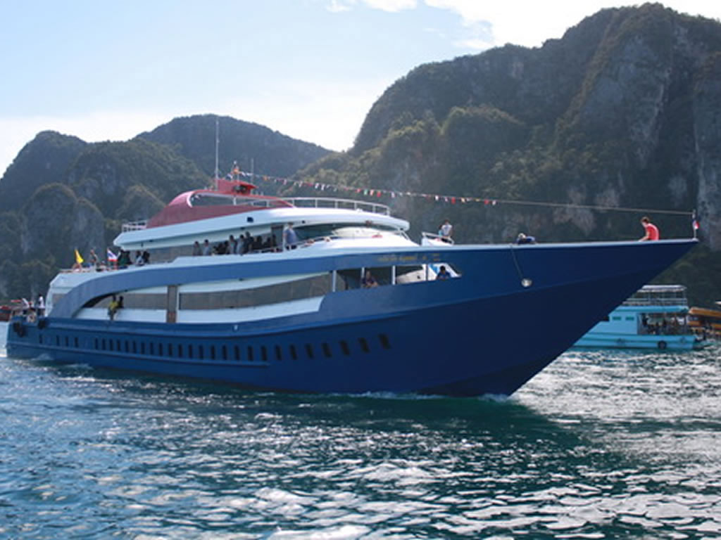 Phuket - Phi Phi: Ferry Tickets with Transfers