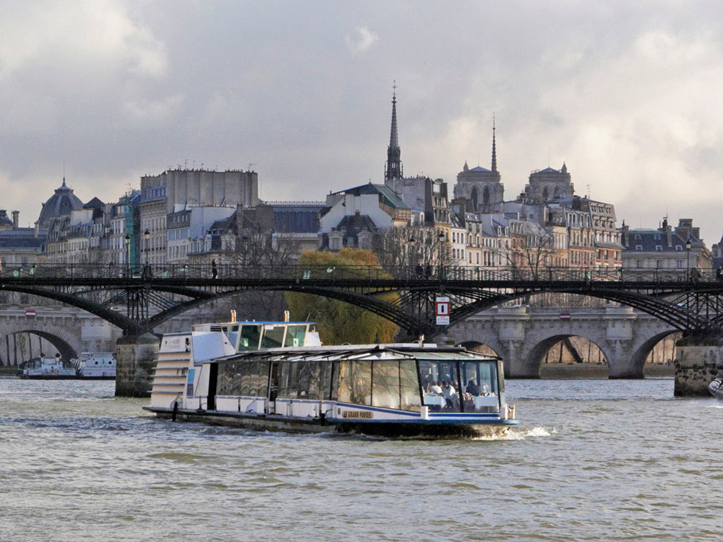 Lunch Cruise - La Marina de Paris