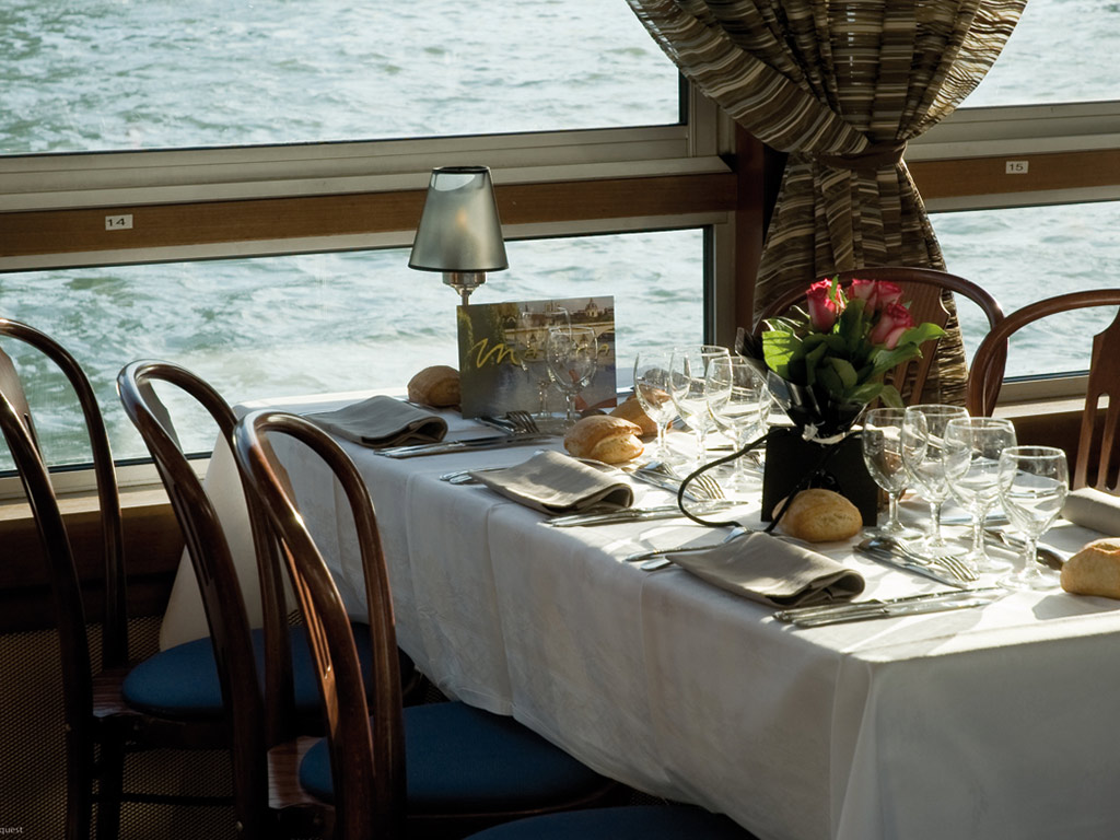 Lunch Cruise - La Marina de Paris