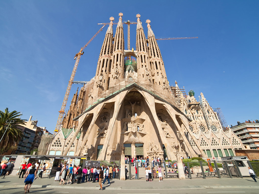 Sagrada Familia Tour - Barcelona