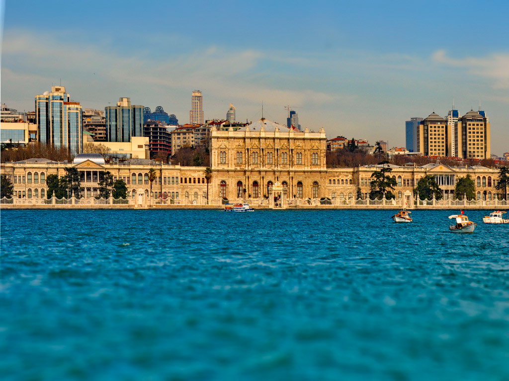 Istanbul Highlights: Blue Mosque, Hagia Sophia, Topkapi Palace and the Grand Baz