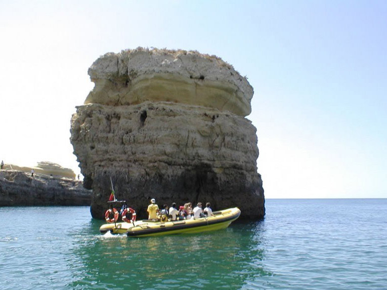 Insonia Speed Boat