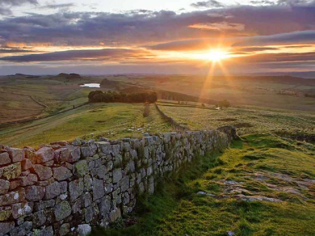 Hadrian’s Wall, Roman Britain and The Borders -  Small Group Tour (Tour)