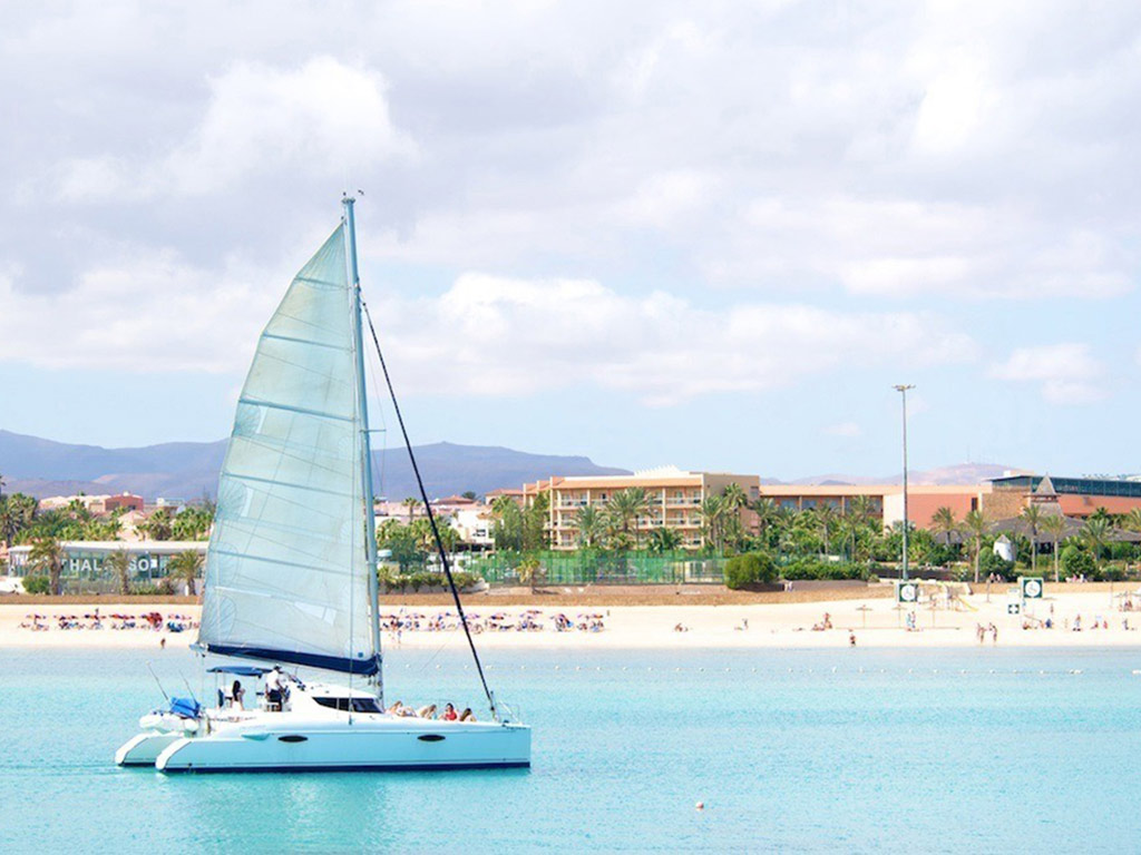 Oby Catamaran in Corralejo