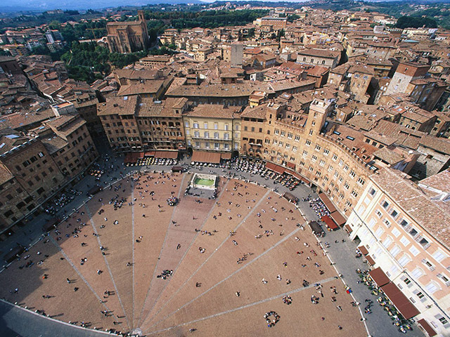 Guided walking tour of Siena with Cathedral