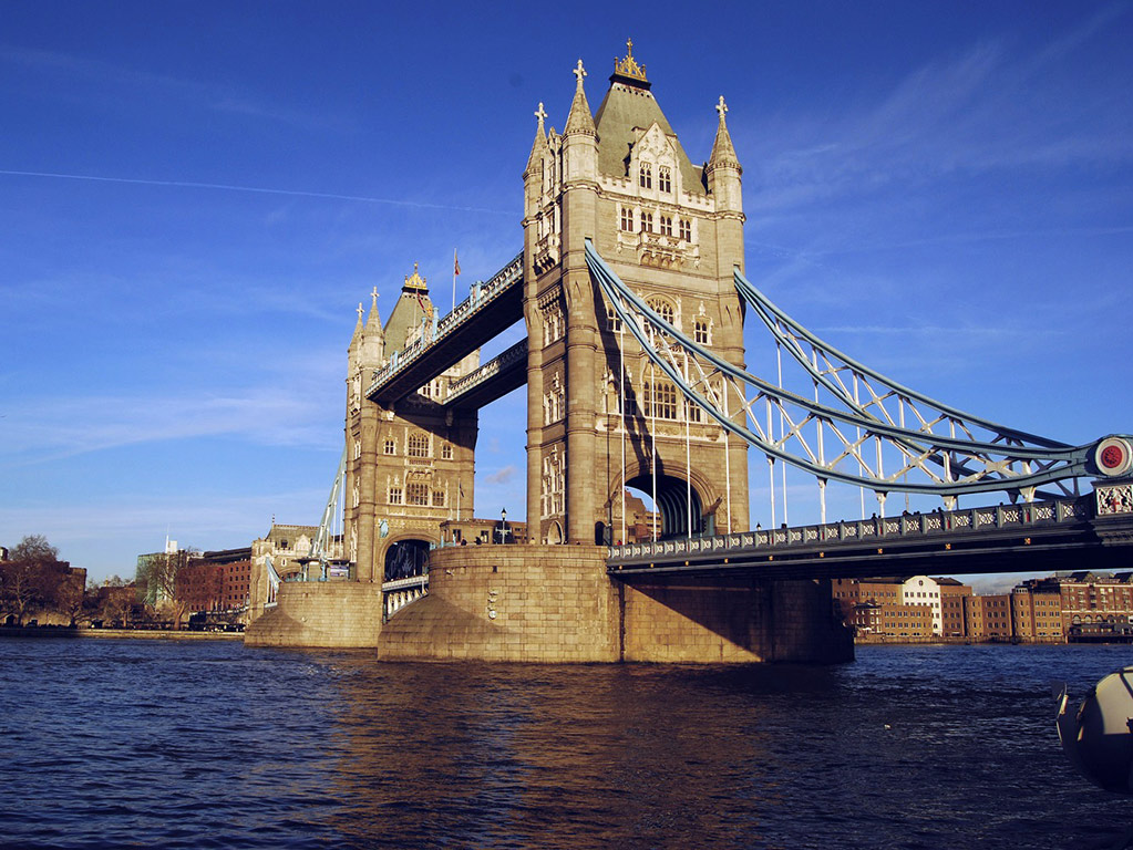  Welcome to London - Full-Day Bus Tour