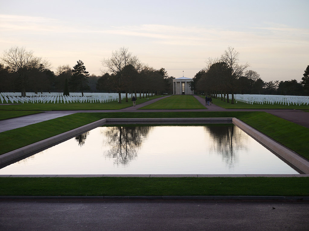 Normandy D-Day Landing Beaches and Memorials with Lunch