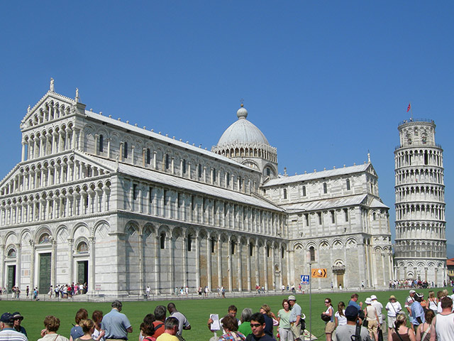 Tour to Pisa through the Tuscan Countryside