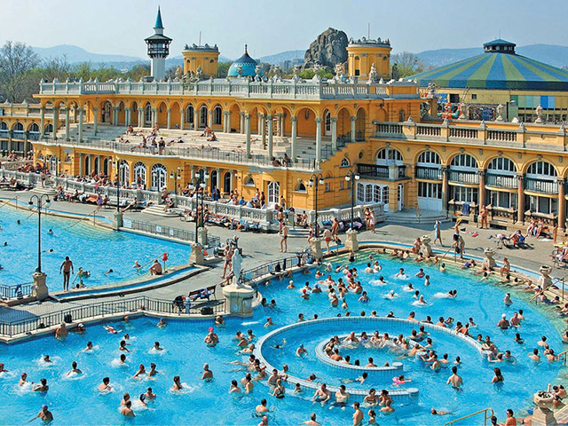 Szechenyi Thermal Bath with 20 Minute Aromatic Massage - Ticket