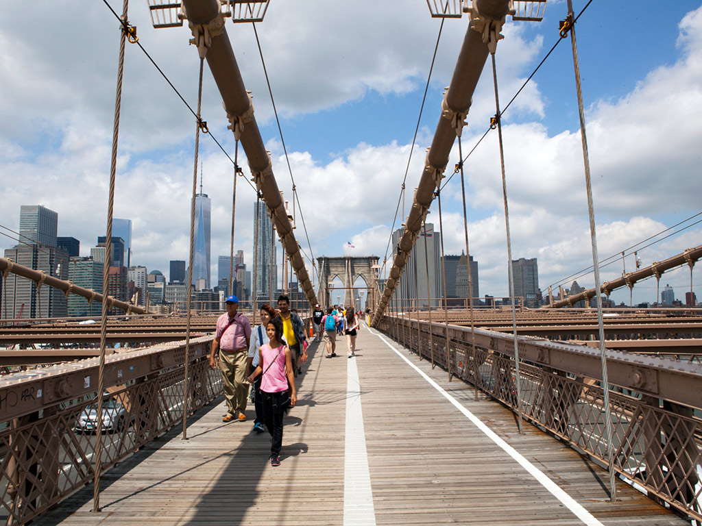 Brooklyn Bridge and Dumbo Tour - New York