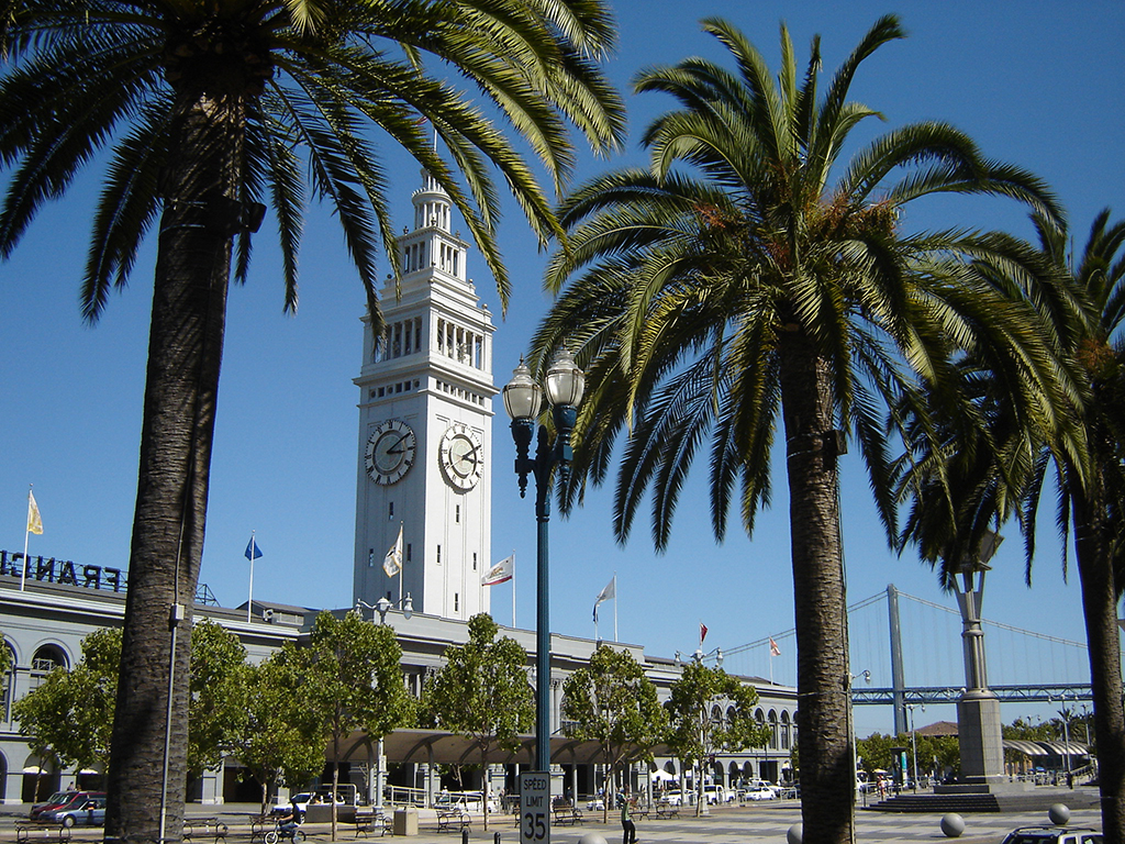 Discover the Streets of San Francisco - Electric Bike Tour