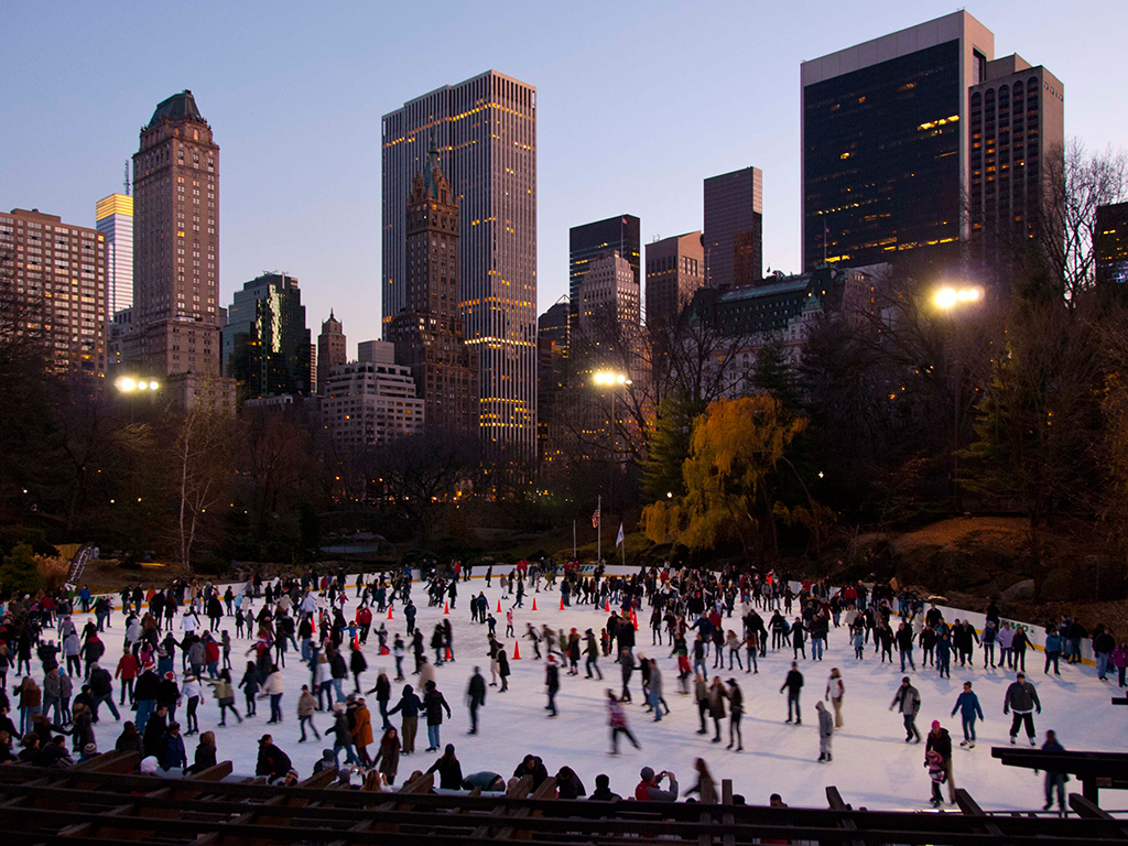 Holiday Lights and Movie Sites Tour - New York
