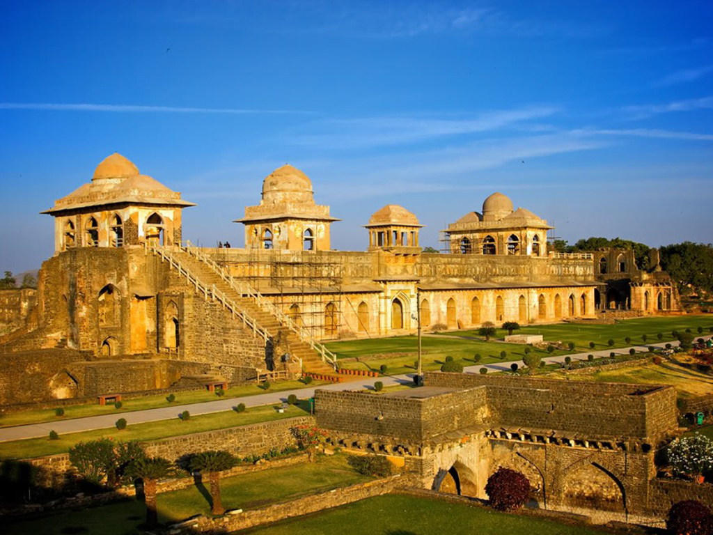 Monuments of Mandu - Private Tour in Indore