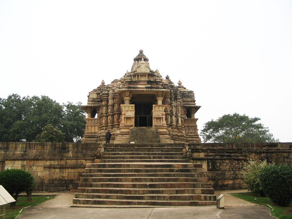 Tour of Khajuraho's spectacular temples