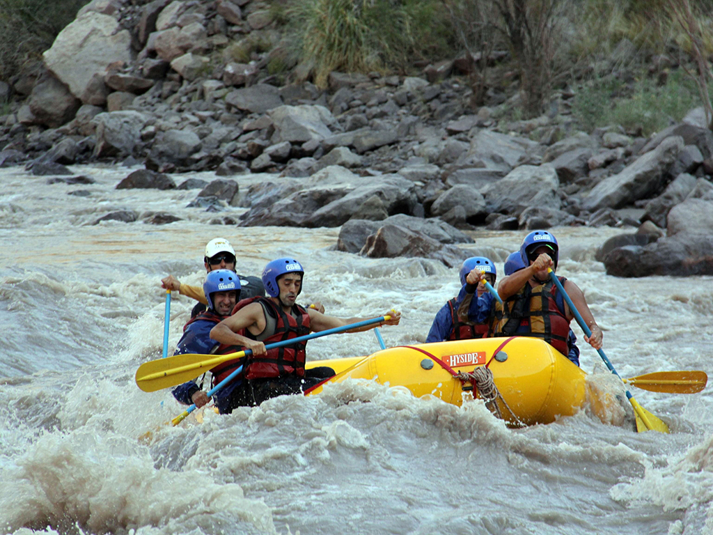 Rafting in Mendoza River