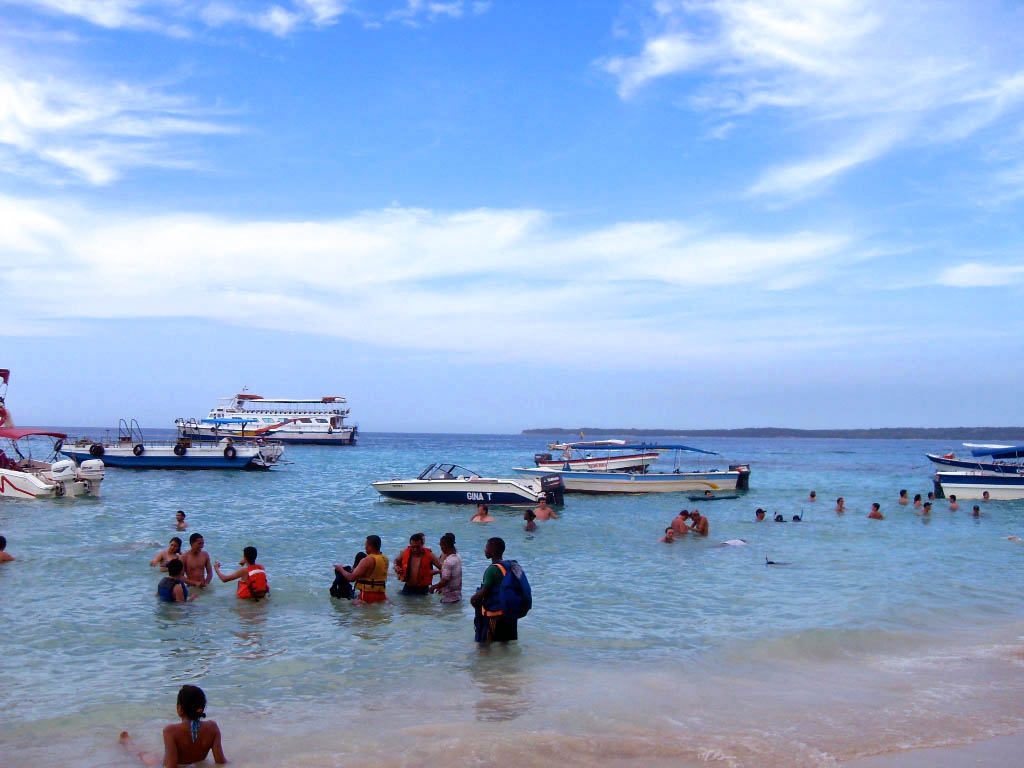 Visit to Encanto island - Cartagena