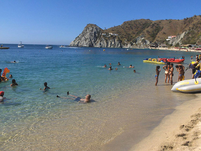 Mundo Marino Aquarium and Playa Blanca - Santa Marta