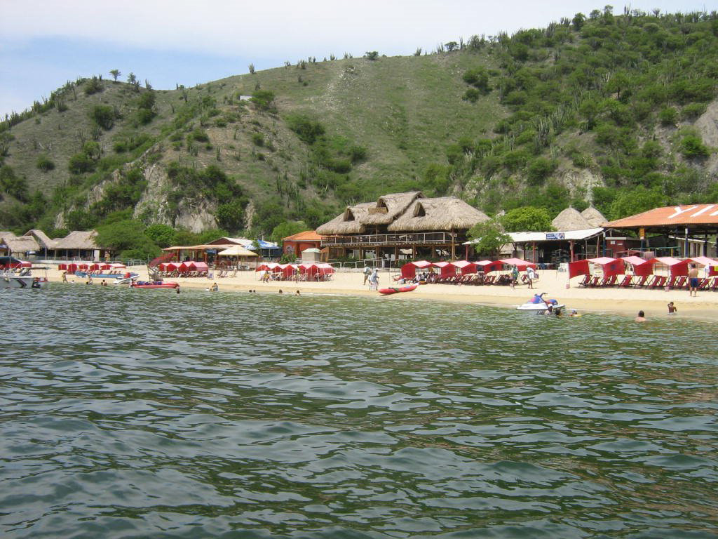 Mundo Marino Aquarium and Playa Blanca - Santa Marta
