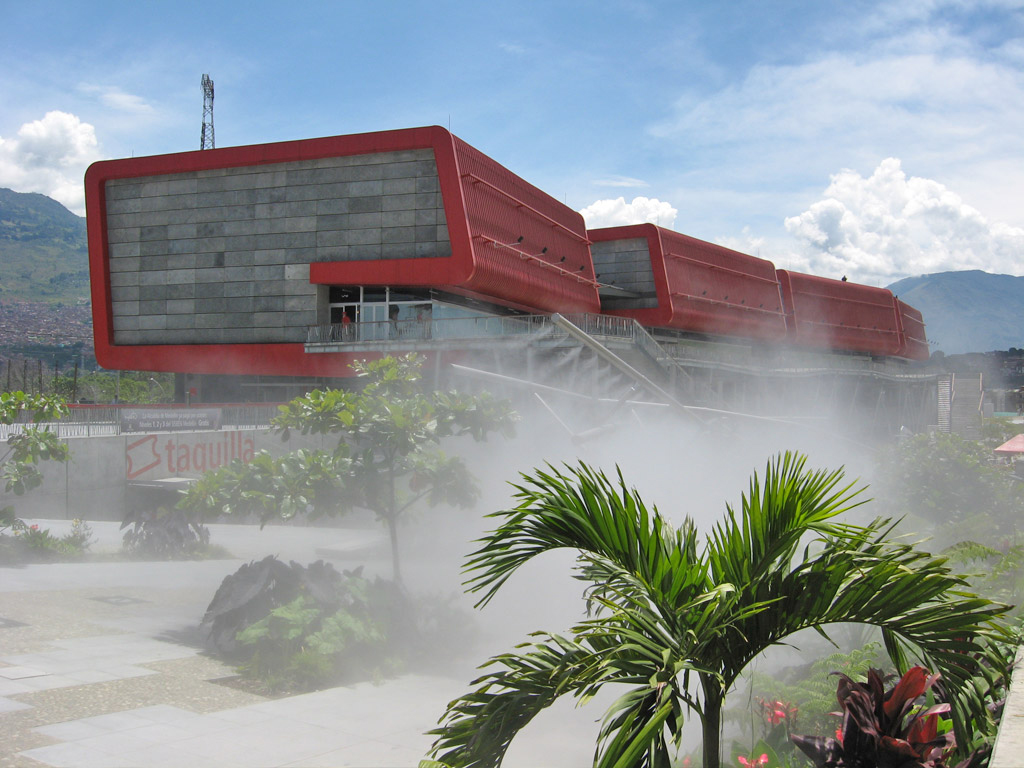 Metrocable and Explora Park - Private Tour - Medellin